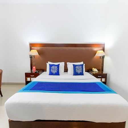 Oyo 7188 Ajantha Regency Ξενοδοχείο Kochi Εξωτερικό φωτογραφία