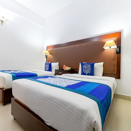 Oyo 7188 Ajantha Regency Ξενοδοχείο Kochi Εξωτερικό φωτογραφία